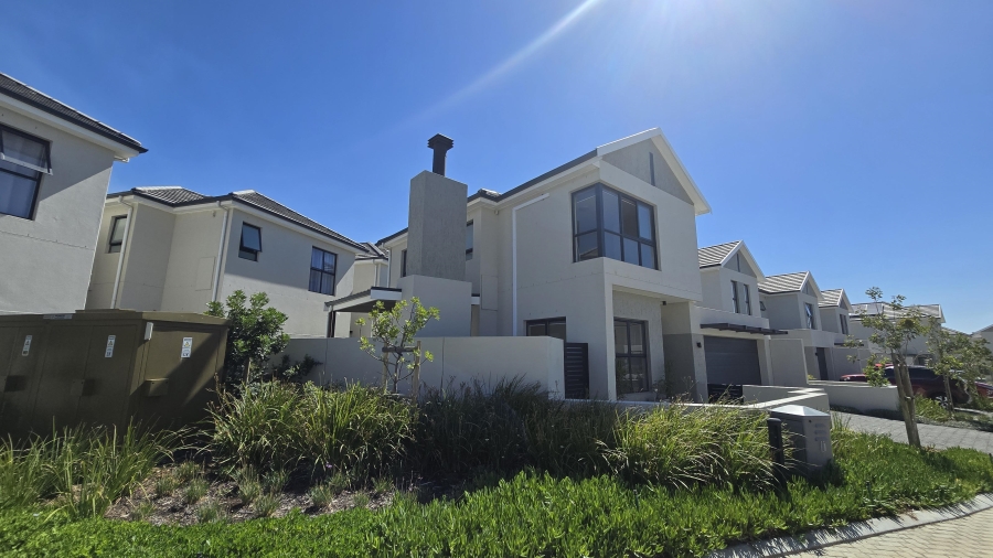 3 Bedroom Property for Sale in Groot Phesantekraal Estate Western Cape
